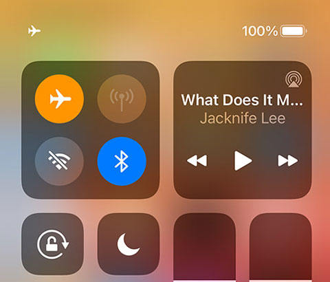 why does my iPhone says no sim turn on/off airplane mode